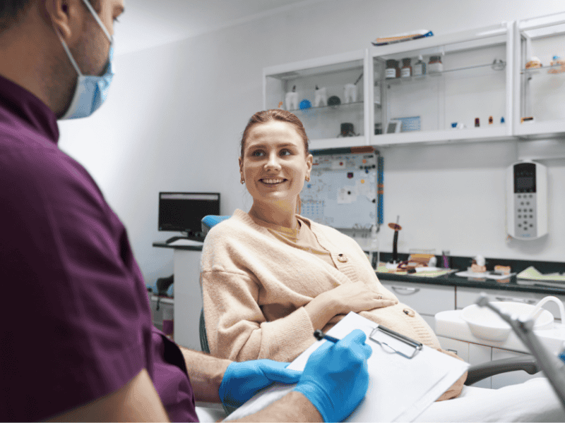 Pourquoi la grossesse fragilise votre sante bucco-dentaire et plus précisément vos gencives ?