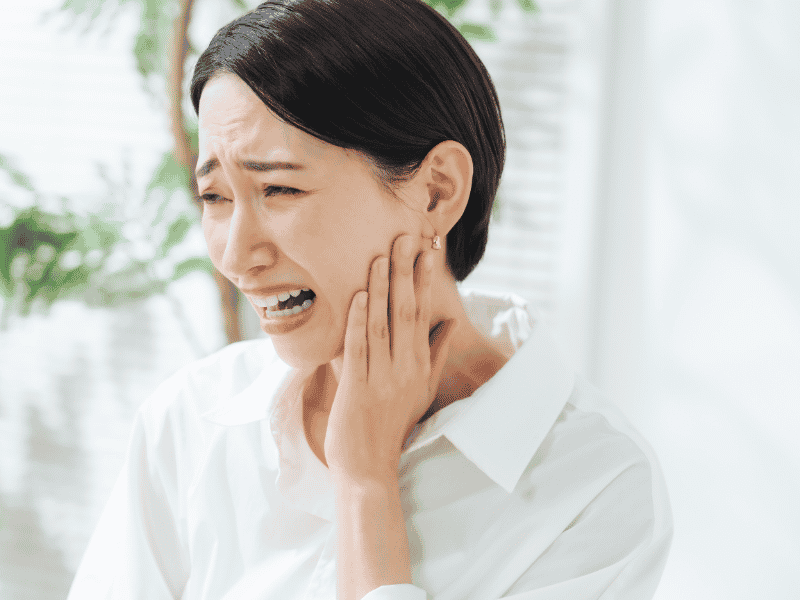 Dents de sagesse : pourquoi l&rsquo;été est le bon moment pour les faire enlever ?